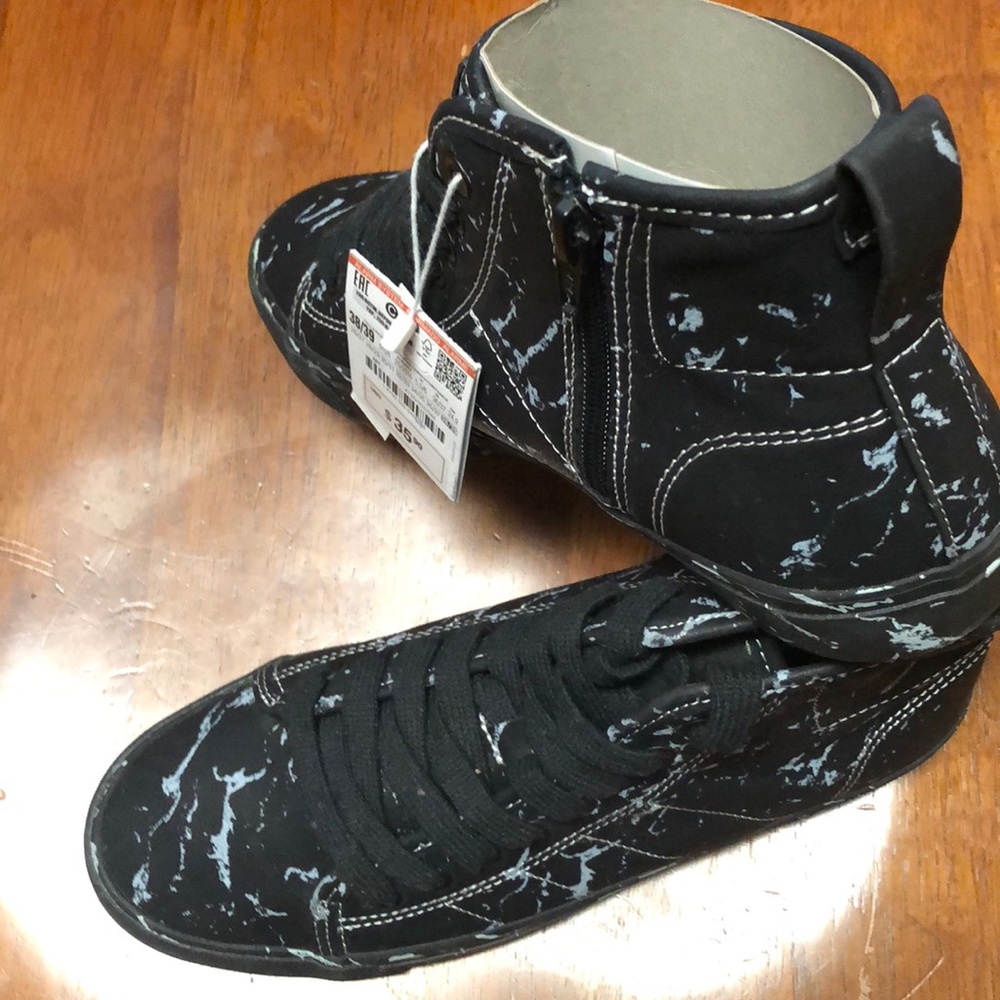 Brand New Zara sneakers - Picture 4 of 7